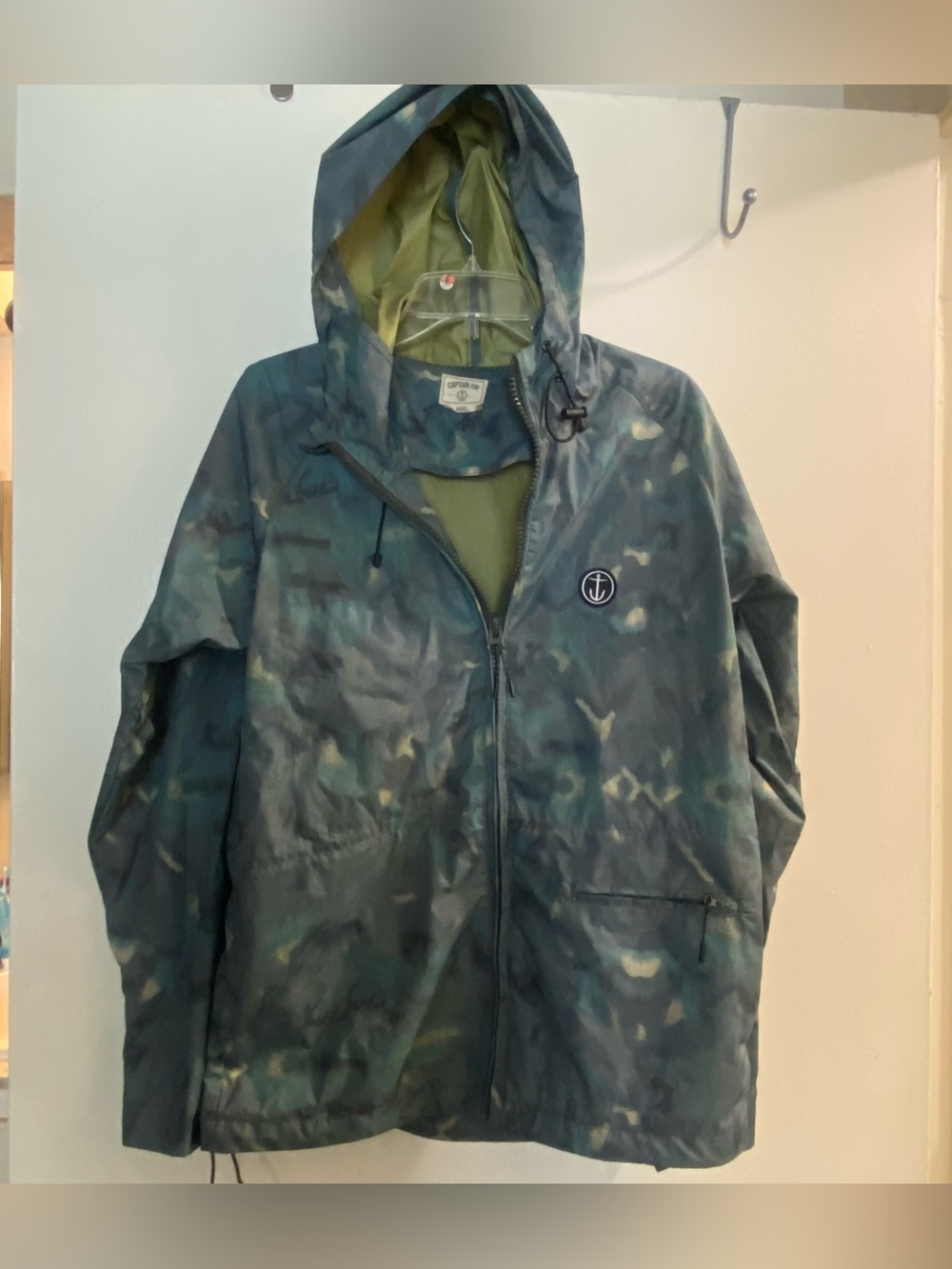 Captain Fin Mens L  42” Typhoon Technical Shell Jacket Hooded Blue Green Camo